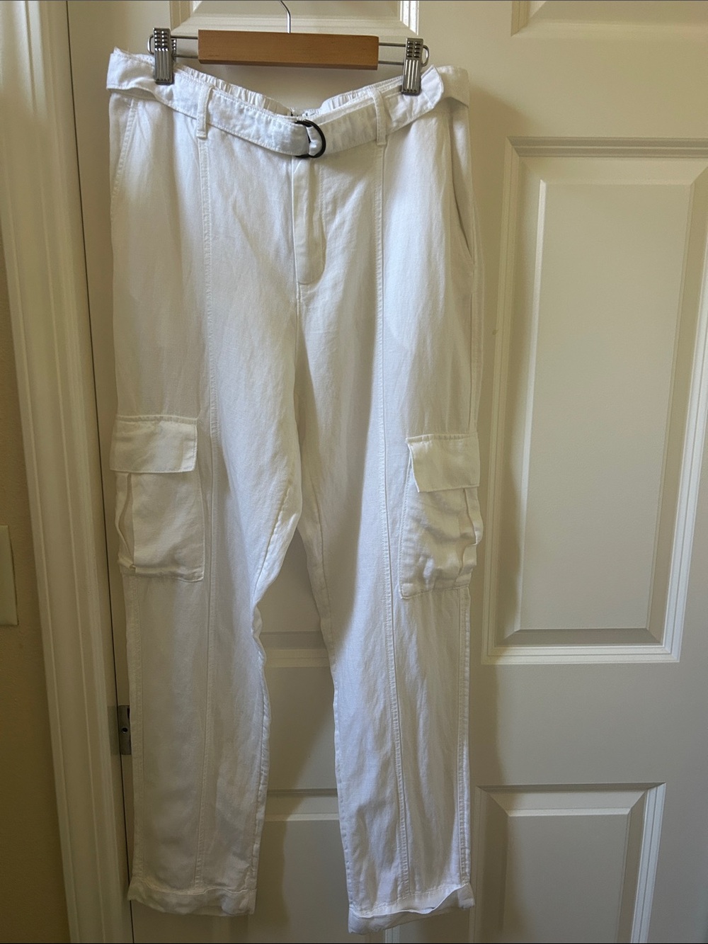 Nicole Miller linen Blend White Cargo Pants with Belt - Picture 2 of 9